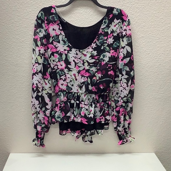 NWT Bar III Floral Smocked Long Sleeve Ruffle Blouse - Picture 6 of 6